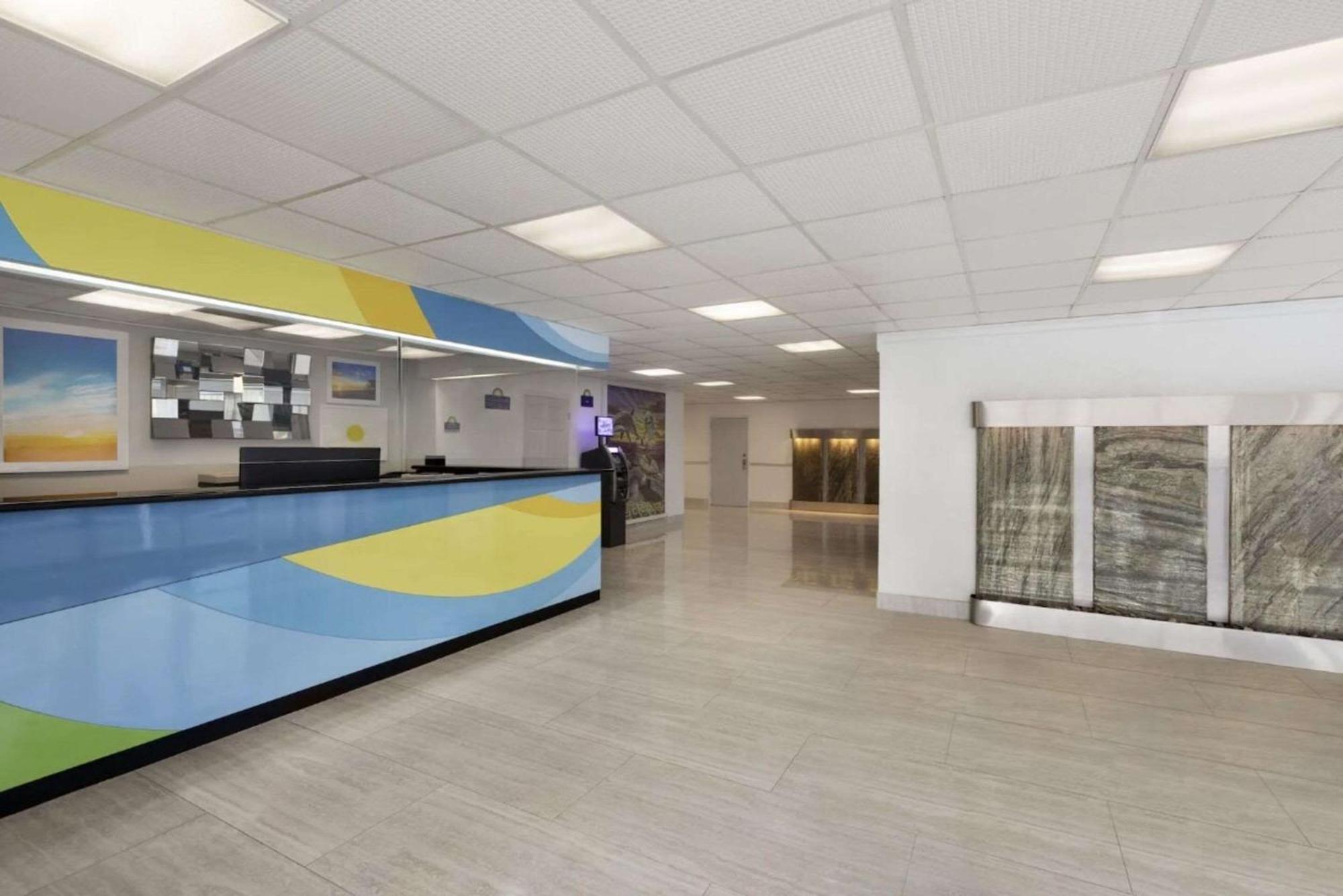Envision Hotel Miami International Airport Bagian luar foto